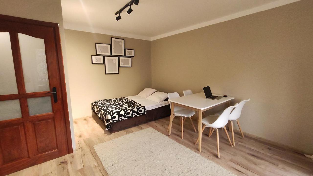 Studio, Krakow - Czyzyny Екстериор снимка